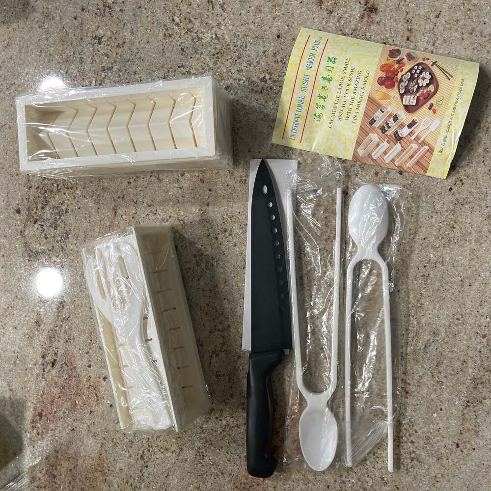 Super Sushi Maker‎ Kit SSP-10S Ultimate 3-in-1 Miracle Mold 10-Piece Set
